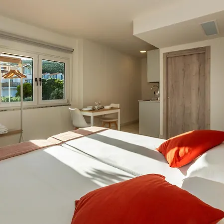 Ola Aparthotel Finisterre